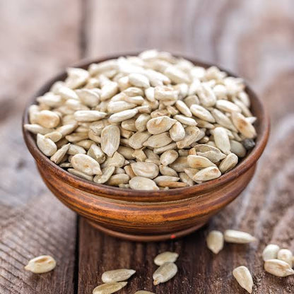 Mom Traders Pure Sunflower Seeds, 200g, Rich in Dietary Fibre & Protein, Source of Iron